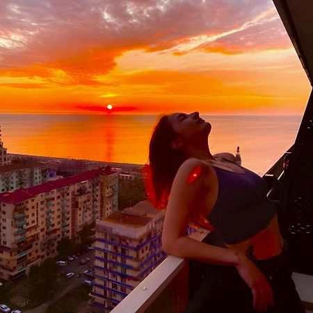 Orbi City Apartment With Sea View Batumi Bagian luar foto