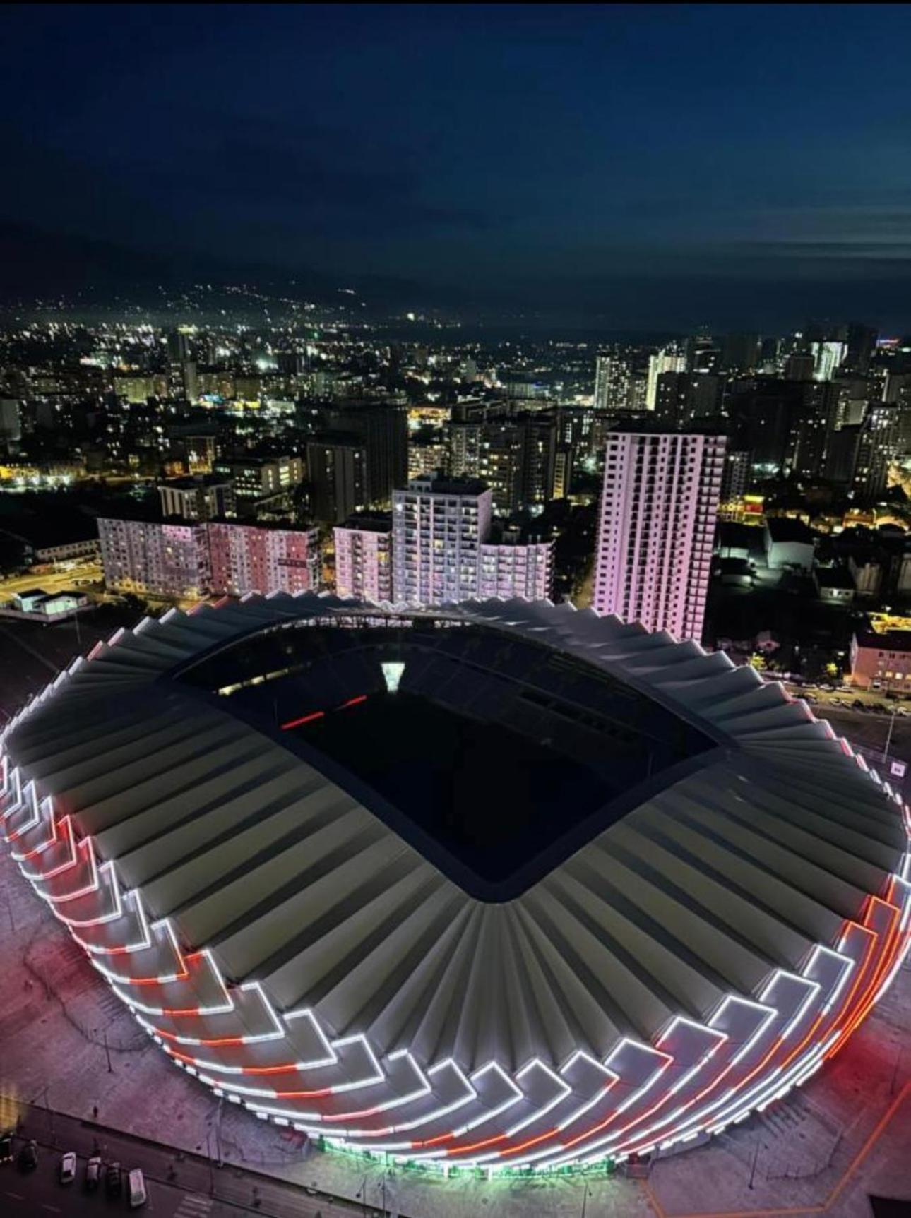 Orbi City Apartment With Sea View Batumi Bagian luar foto